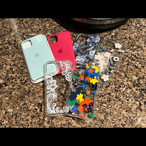 iPhone 11 Pro/iPhone XS Cases - Picture 1 of 8